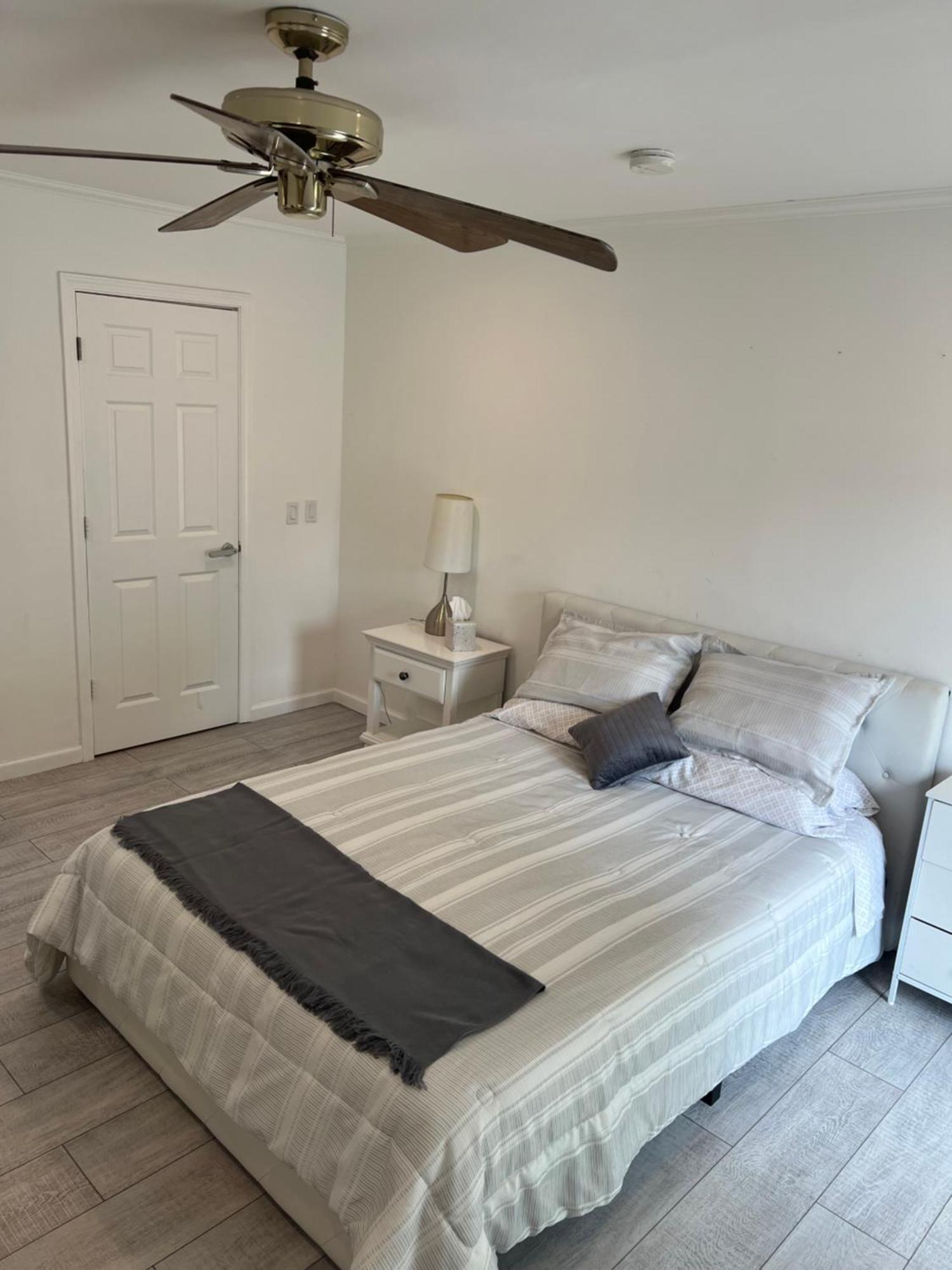 Cozy Private Suite 5 Min From Saint Francis Hospital And Woodland Hills Mall Tulsa Exterior photo
